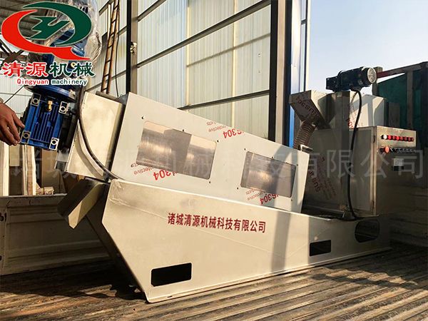 今日發(fā)貨山東濱州客戶(hù)的疊螺式污泥脫水機(jī)